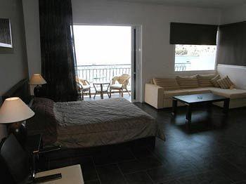 Aris Hotel Tolón 외부 사진